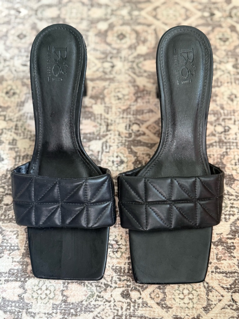 Black Sqaure Toed Heels